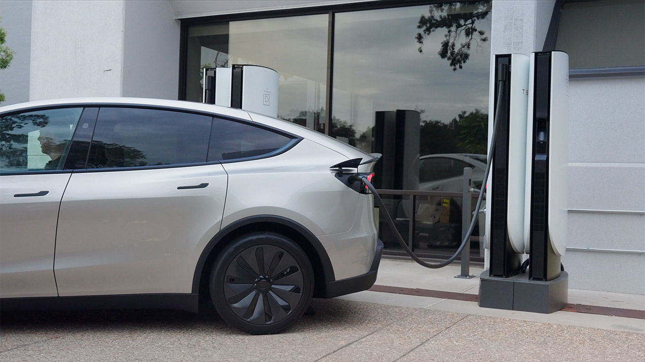 Tesla Emergency Drive Away Supercharger Charging