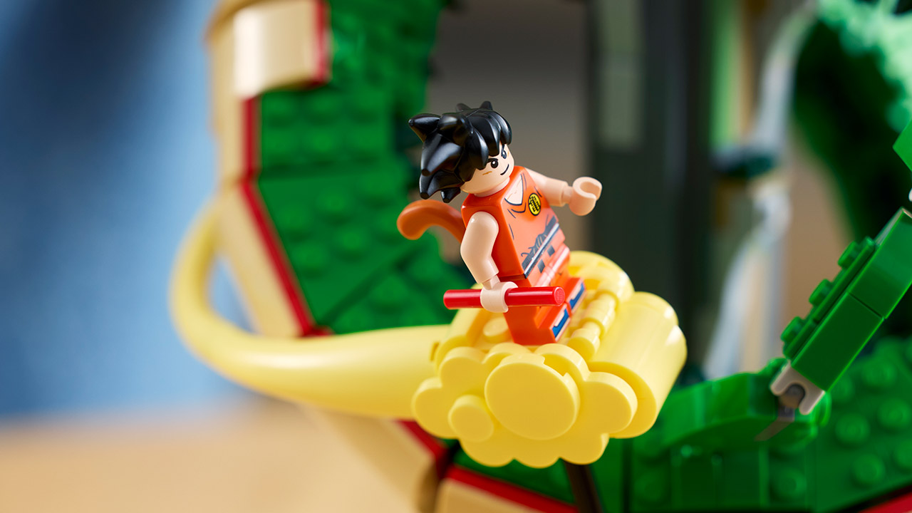 LEGO Icons Dragon Ball Shenron and Goku Set 11390