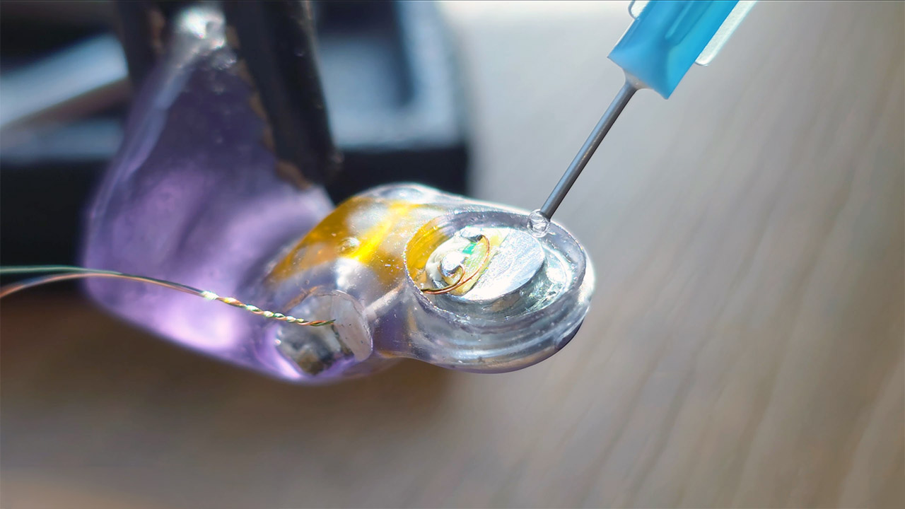 DIY Homemade Invisible Earphones Earbuds