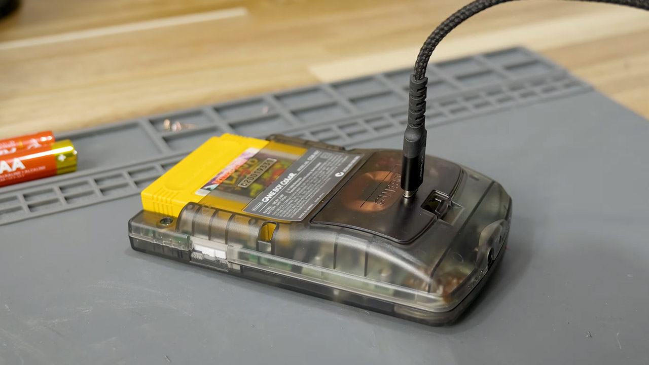 Zac Builds Modern Game Boy Color OLED USB-C Mods