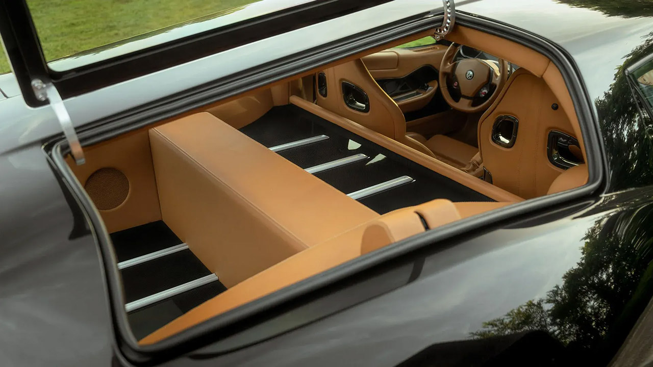 Daytona Shooting Brake Hommage Ferrari 599 GTB Interior