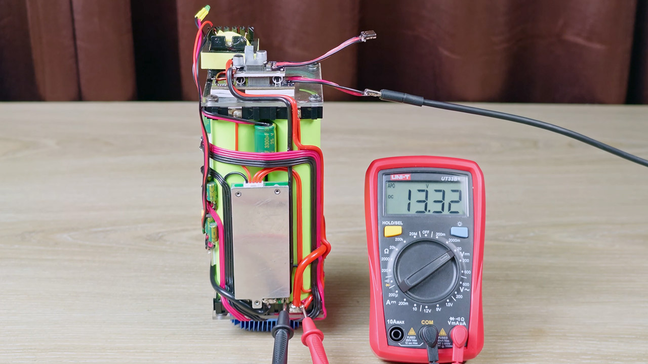 Gadget Industry DIY Homemade Power Station Bank Desktop PC