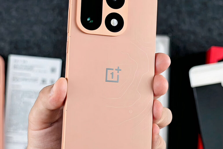 OnePlus 16 Smartphone Reveal