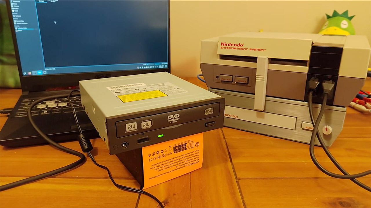 Original NES Console Turned Desktop PC Mod