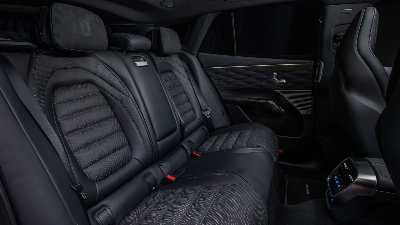 2028 Mercedes-AMG GT SUV Interior