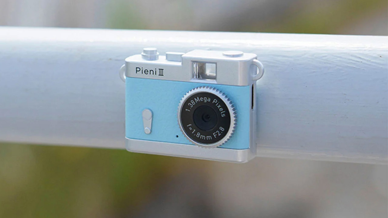 Kenko Pieni III Ultra Compact Digital Camera