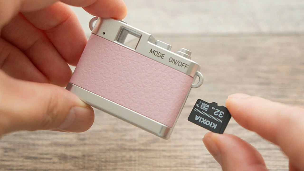Kenko Pieni III Ultra Compact Digital Camera