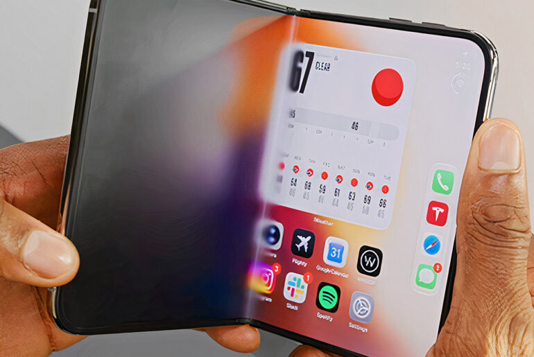 First iPhone Duo Reviews