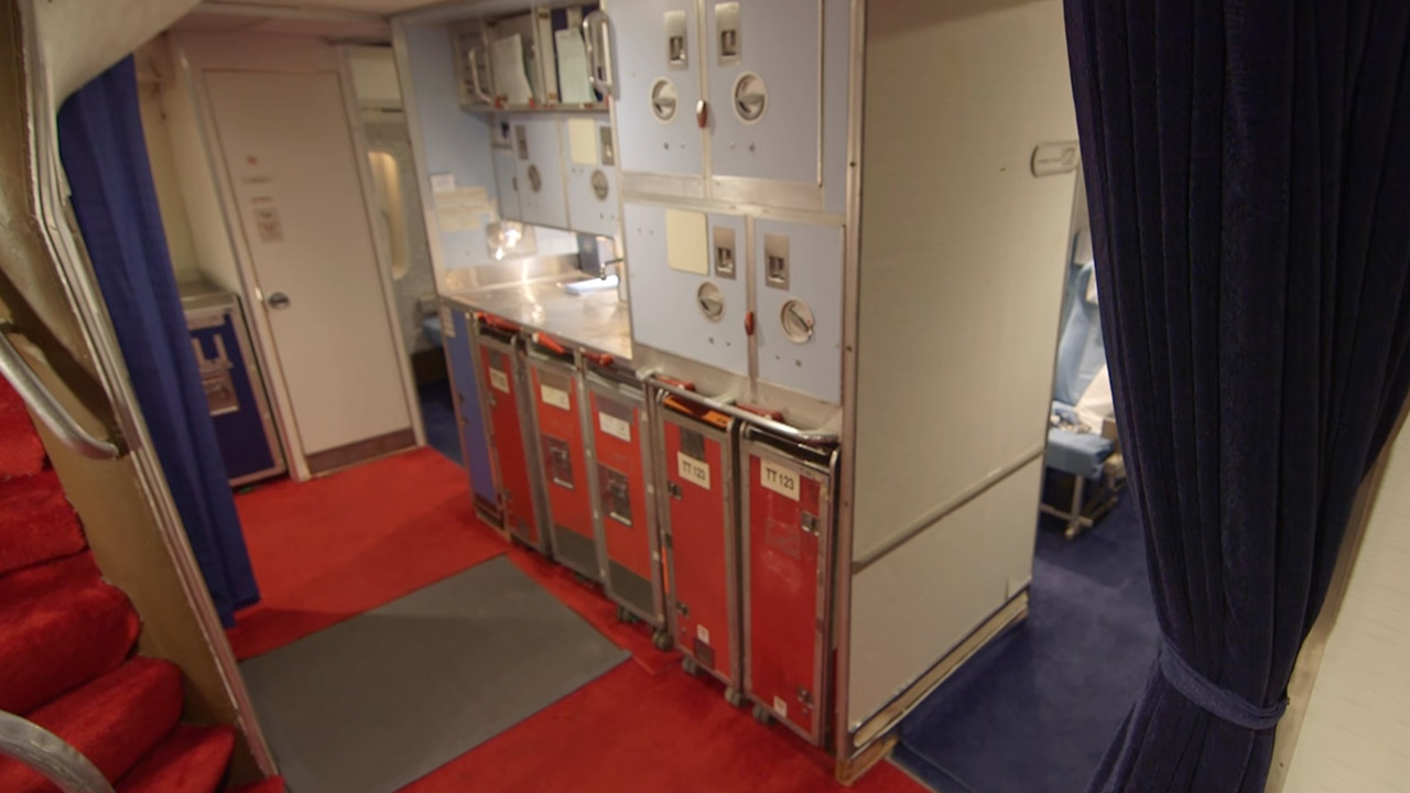 Anthony Toth 1970s Pan Am 747 Cabin Experience