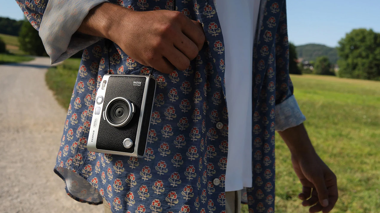 Fujifilm Instax Mini Evo 2 Hybrid Instant Camera