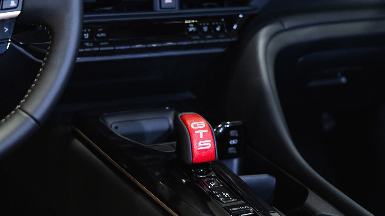 Toyota Crown Signia GT-S Concept Interior