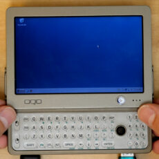 OQO Model 01 Tablet Windows XP 2004