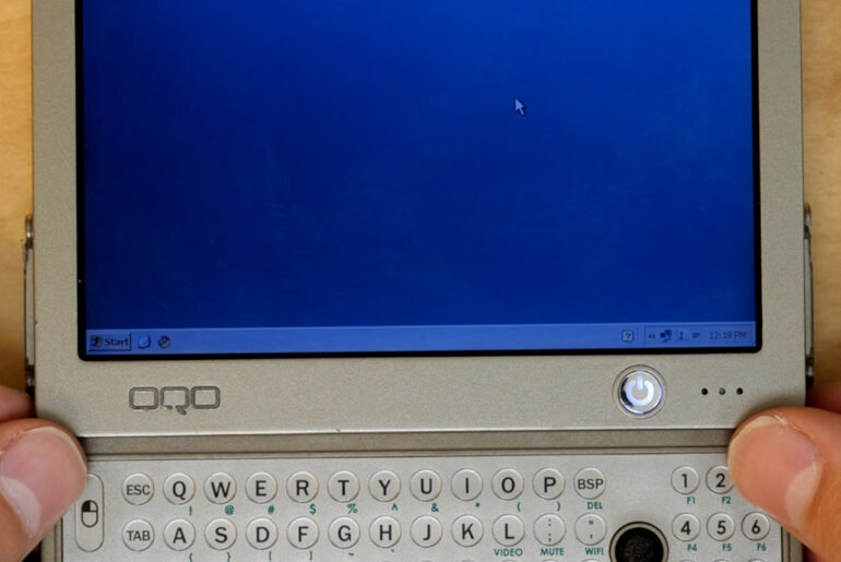 OQO Model 01 Tablet Windows XP 2004